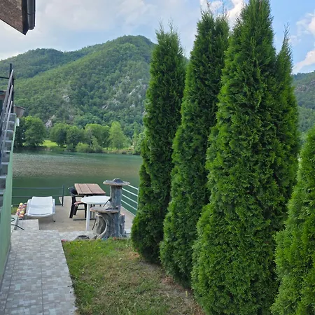 Vikendica Na Drini Campingplads Bratunac